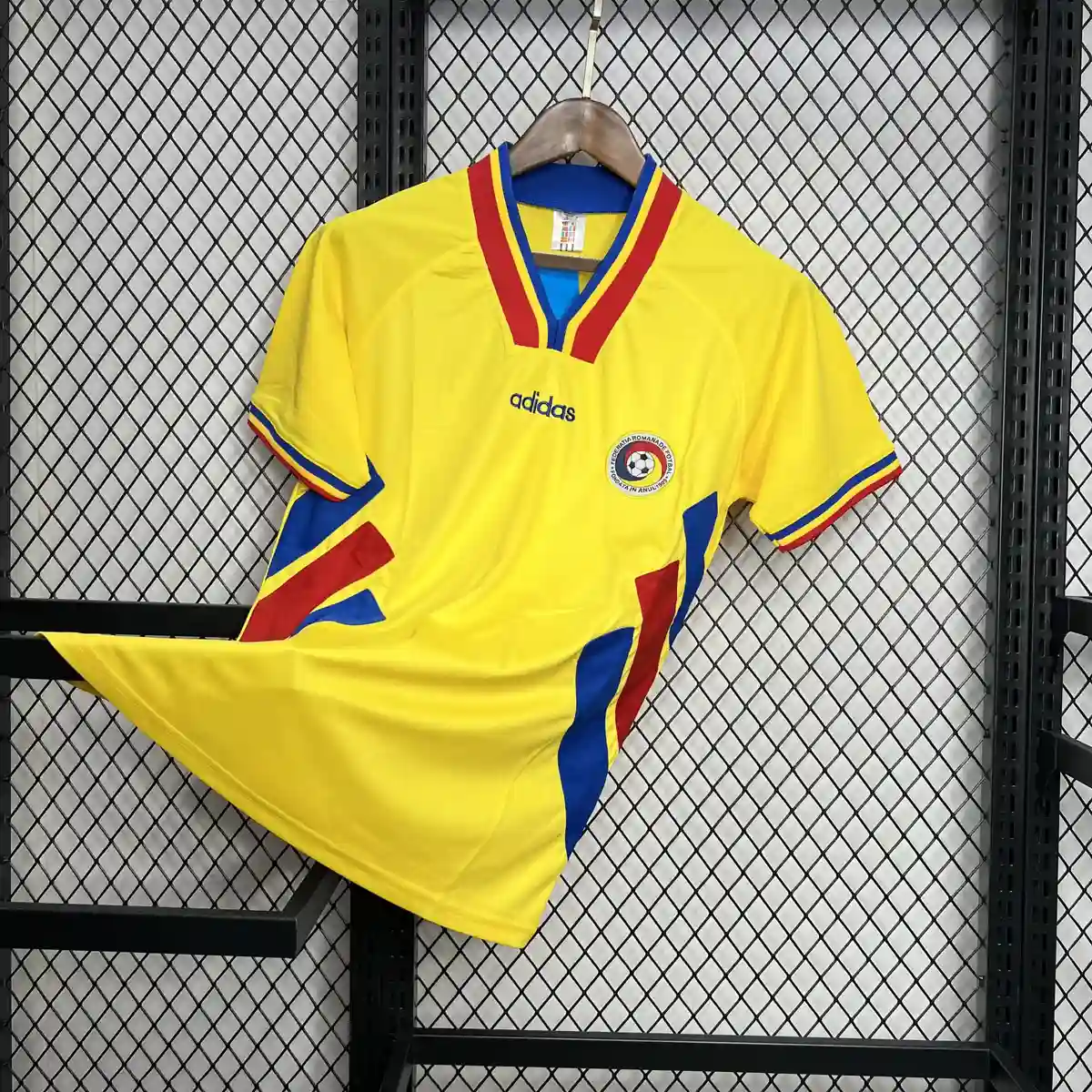 1994 retro romania home football shirt 3