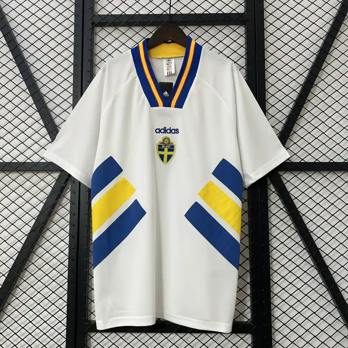 1994 retro sweden away football shirt 1