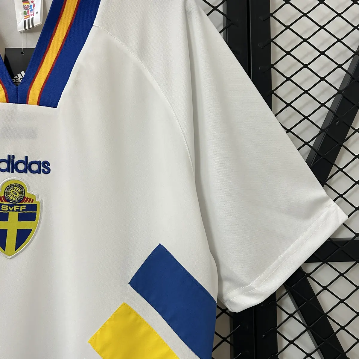 1994 retro sweden away football shirt 6