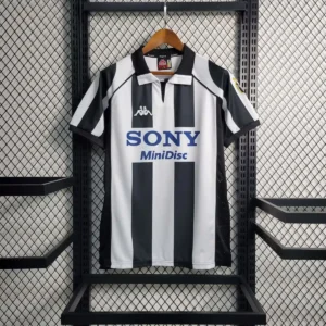 1997 1998 retro juventus football shirt home 1