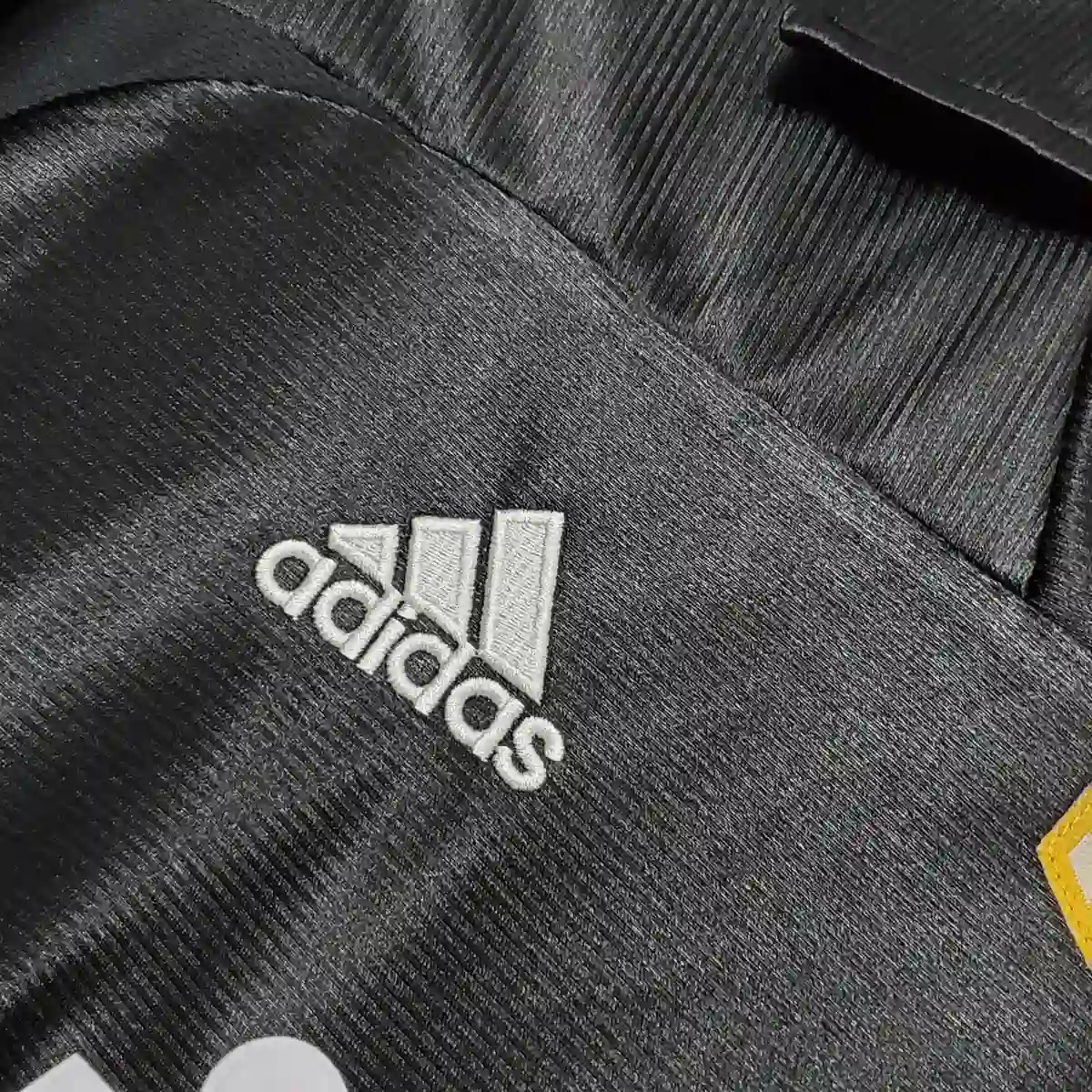 1998 2000 retro real madrid away football shirt 4