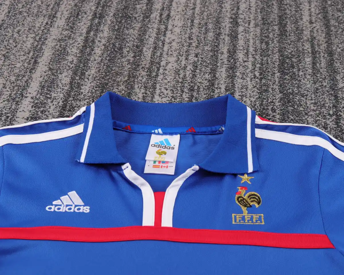 2000 kids size retro france home football shirt 3