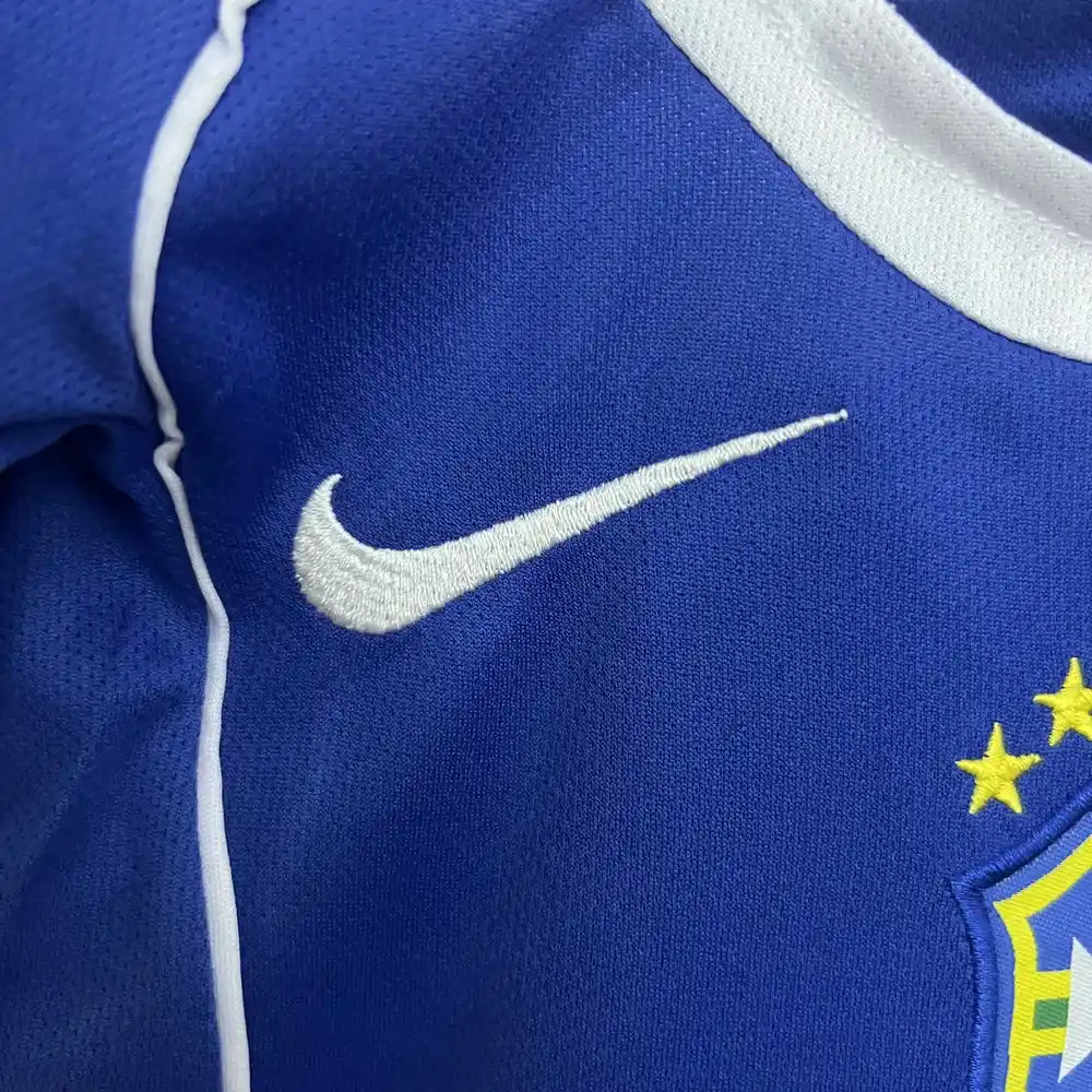 2004 retro brazil away football shirt kids size 4