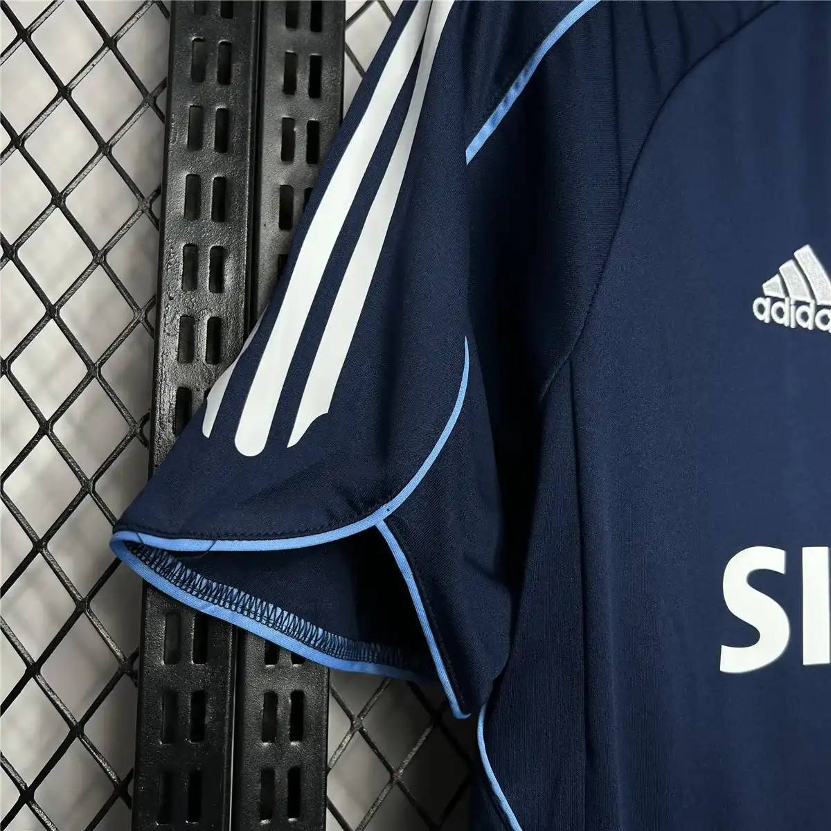 2005 2006 retro real madrid home football shirt blue 6