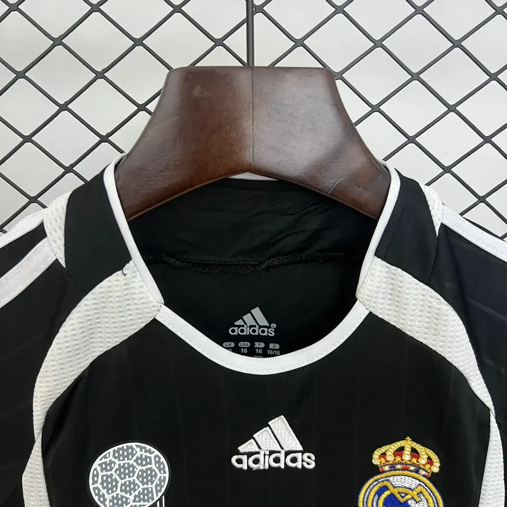 2006 2007 retro kids real madrid away football shirt 3