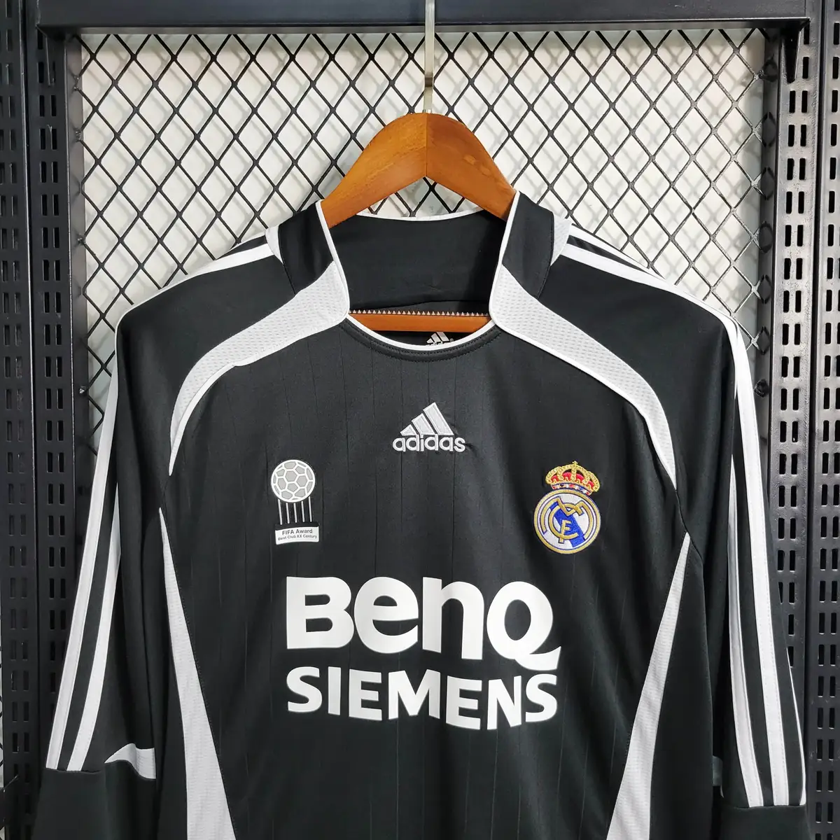 2006 2007 retro long sleeve real madrid away football shirt 3