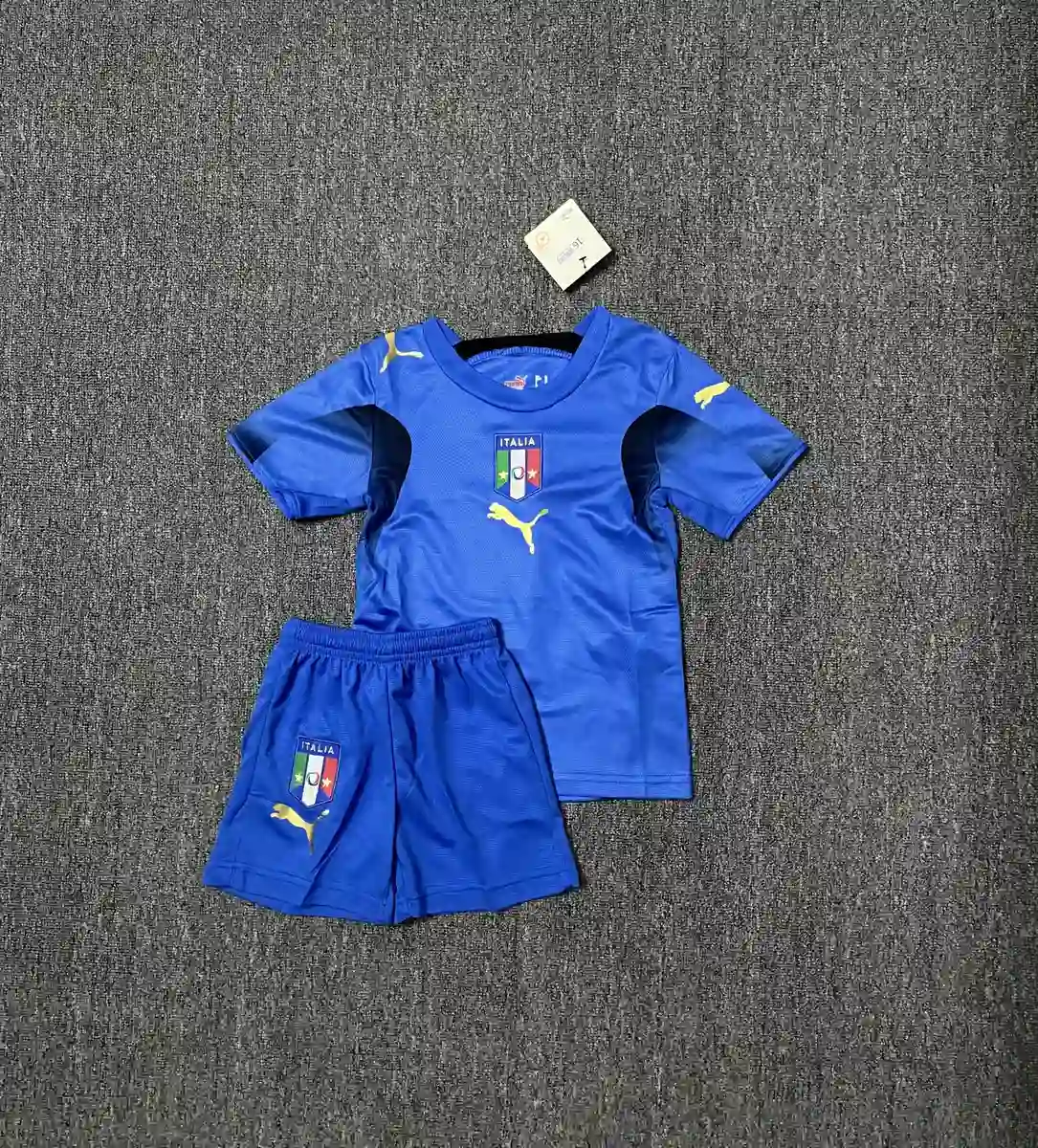 2006 kids size retro italy home football shirt 1