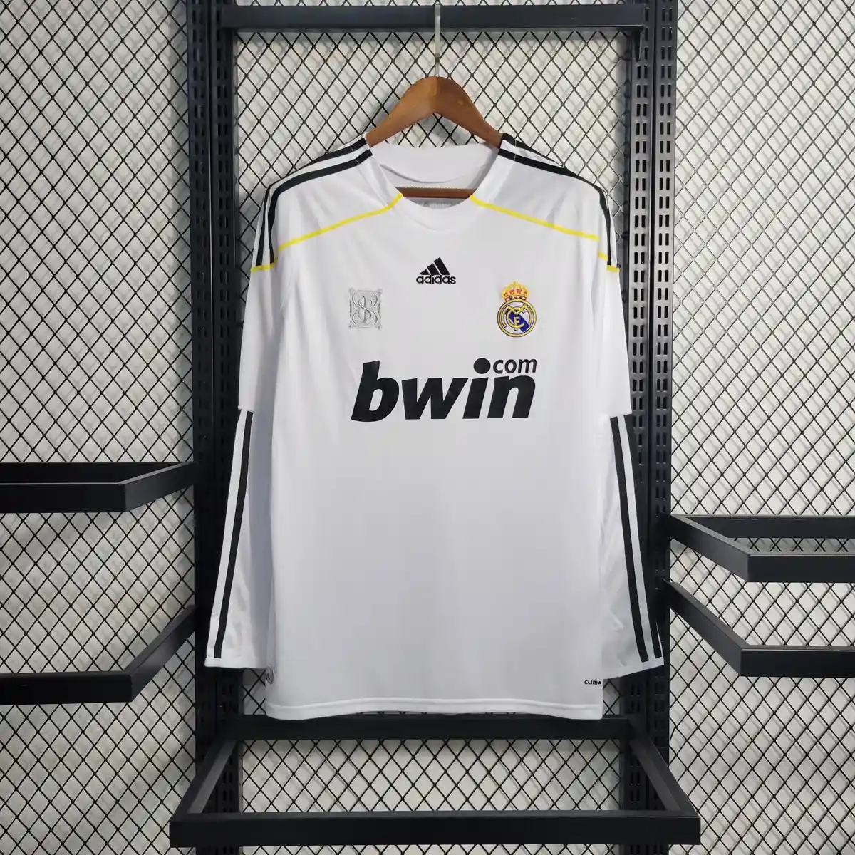 2009 2010 retro long sleeve real madrid home soccer jersey 1