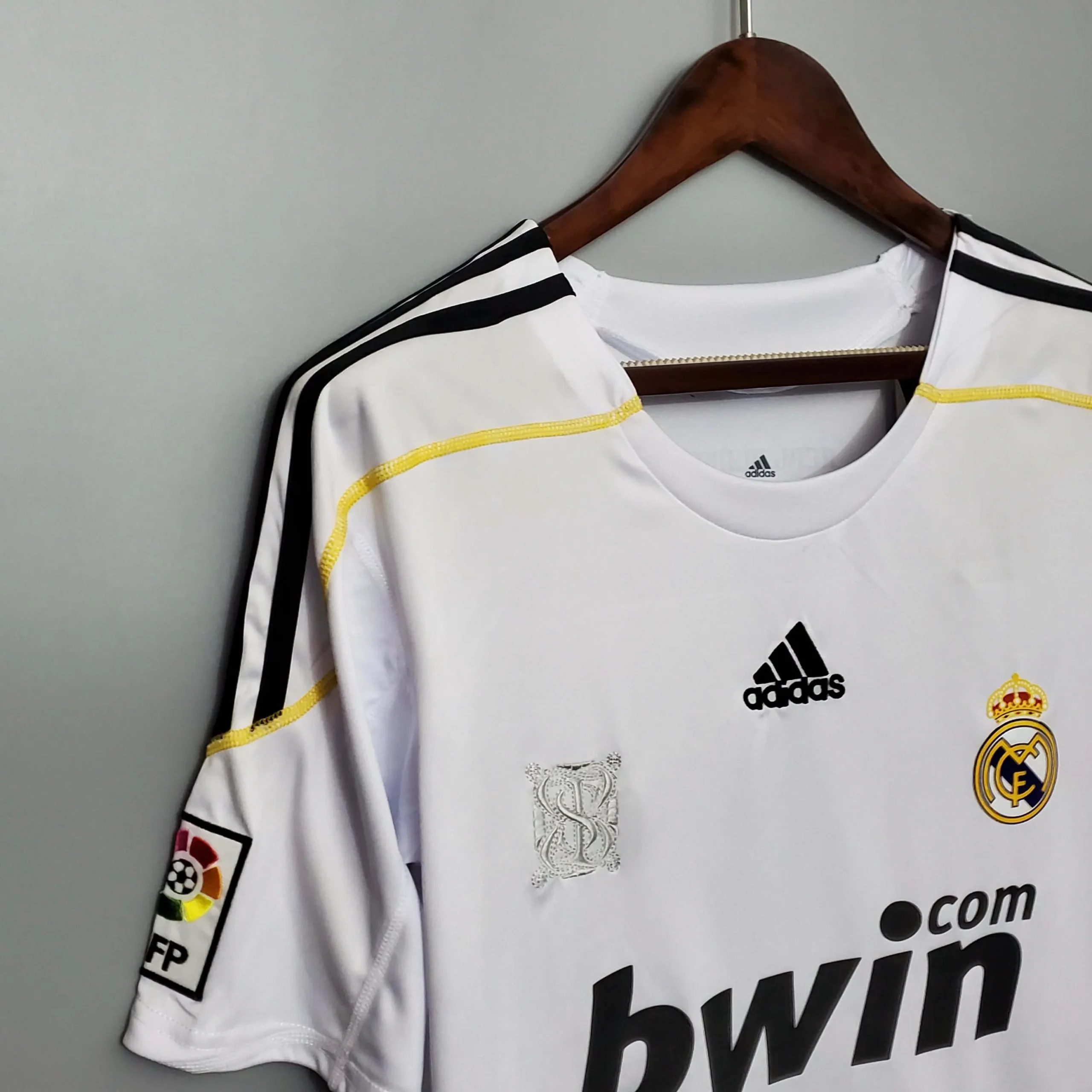 2009 2010 retro real madrid home football shirt 5