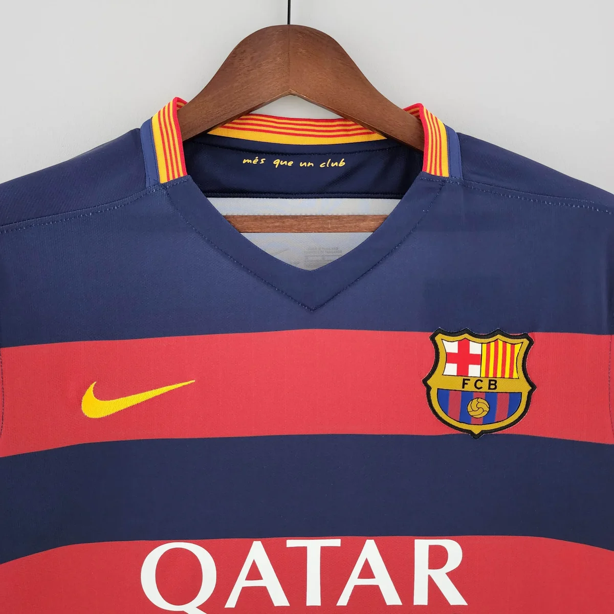 2015 2016 retro barcelona football shirt home 3