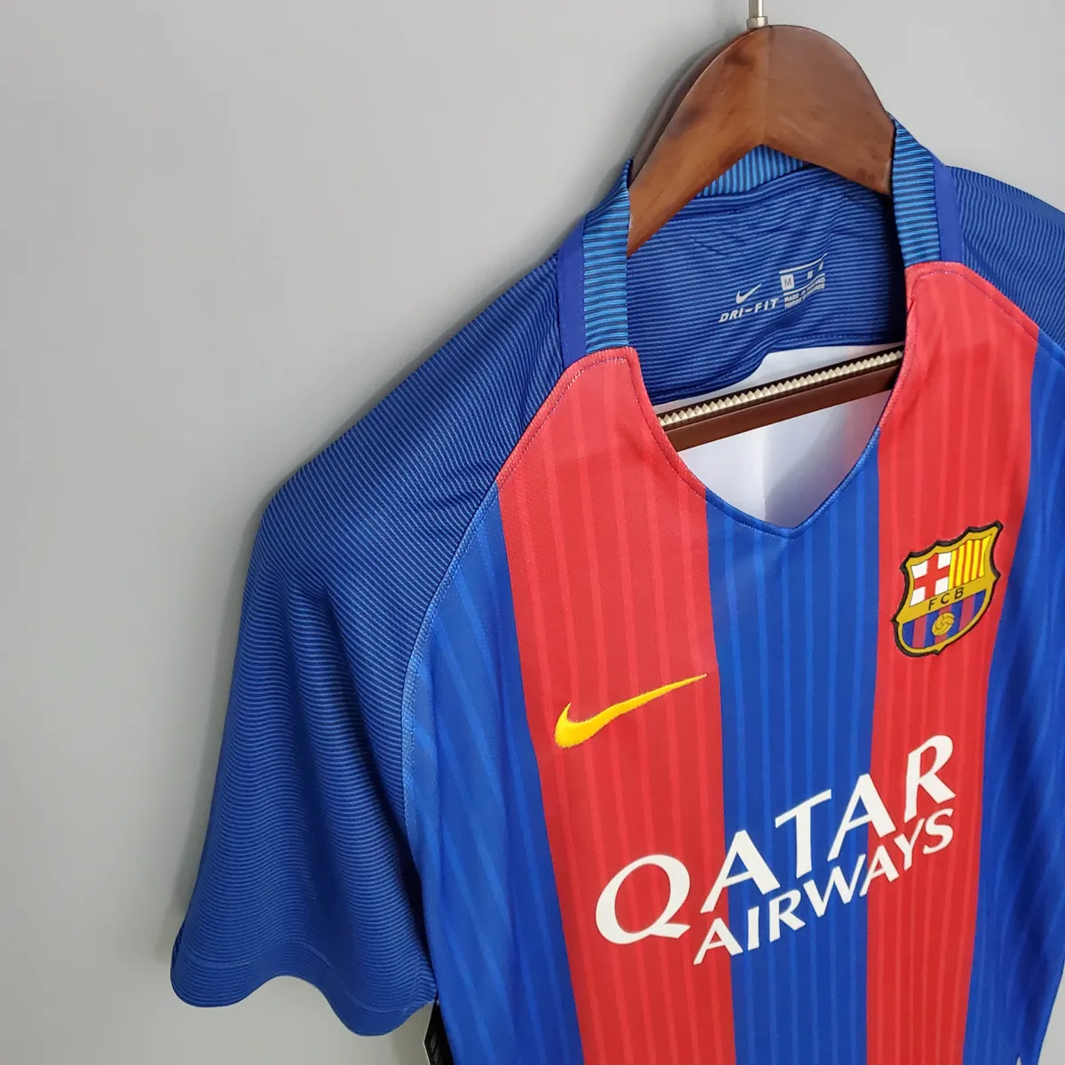 2016 2017 retro barcelona football shirt home 6