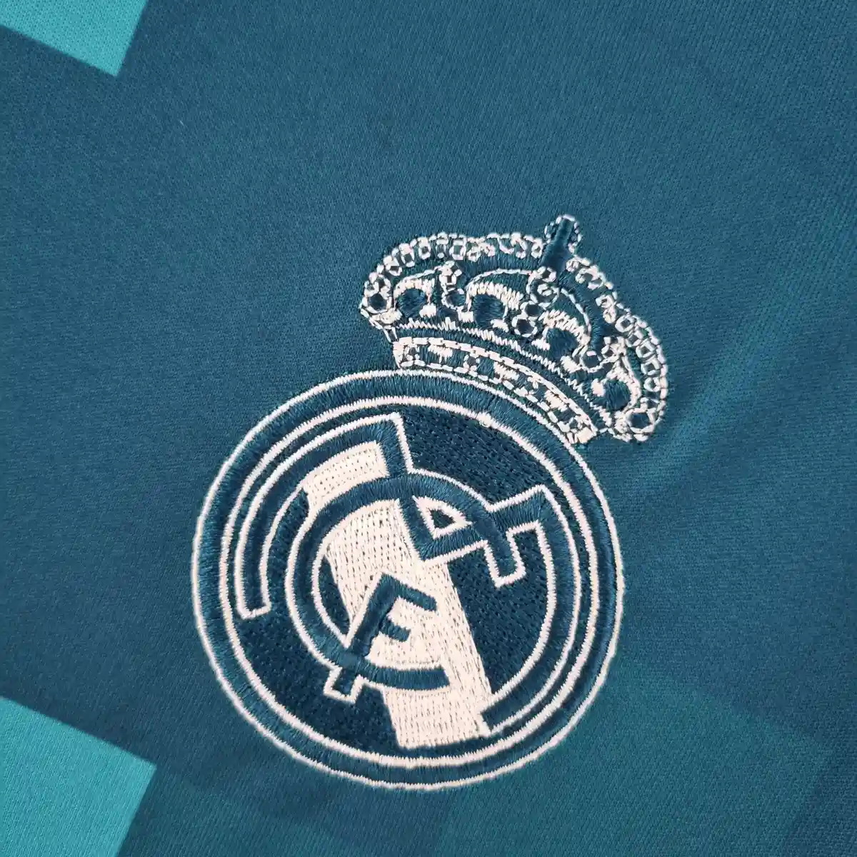 2017 2018 retro long sleeve real madrid third away 5