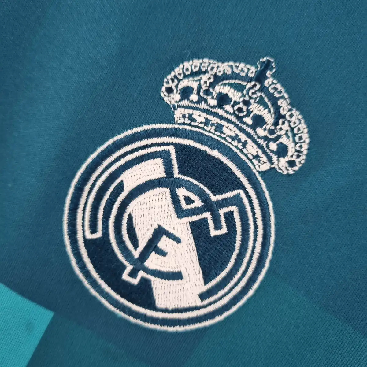 2017 2018 retro real madrid third away football shirt 5