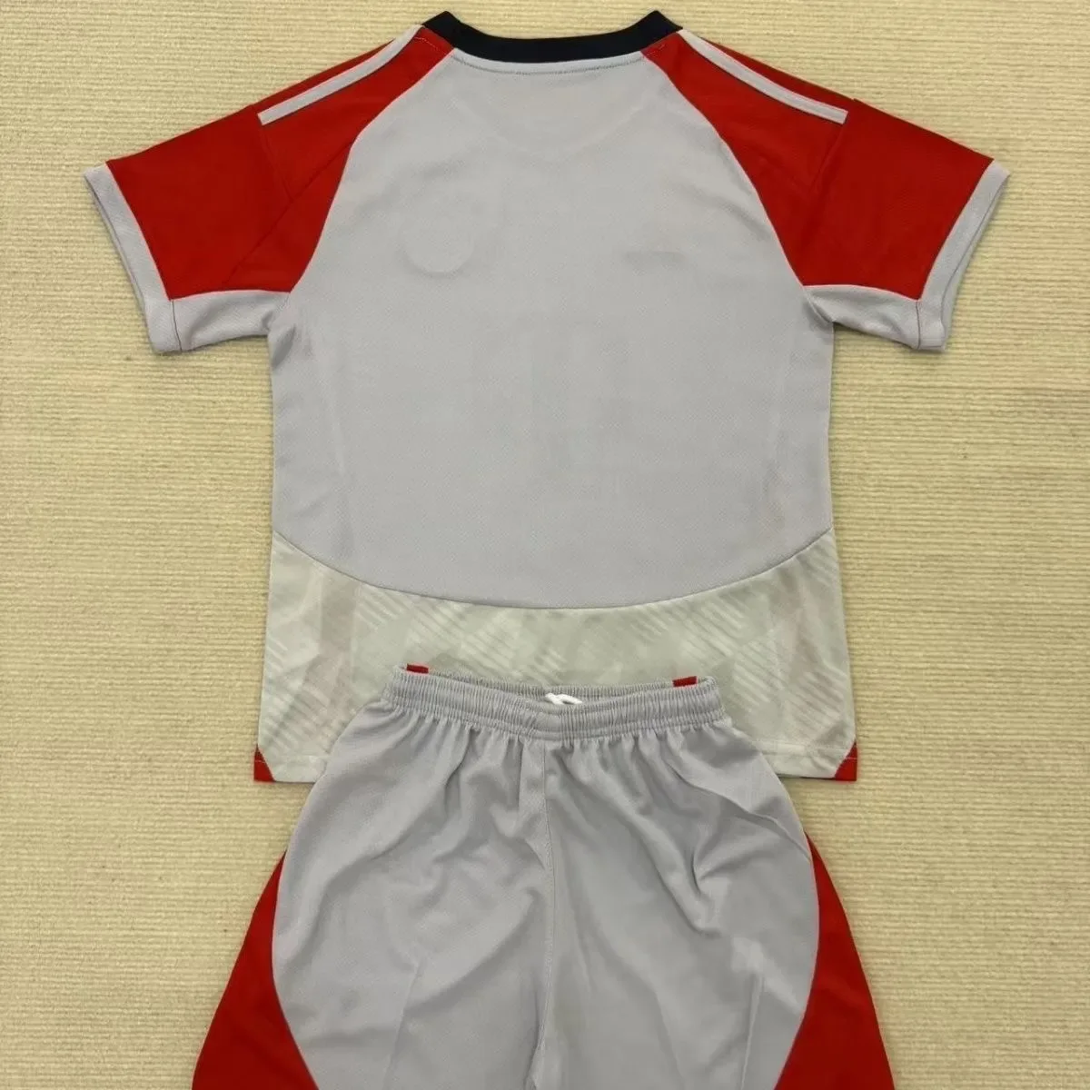 2025 2026 bayern munchen conceptversion football shirt kids size 2