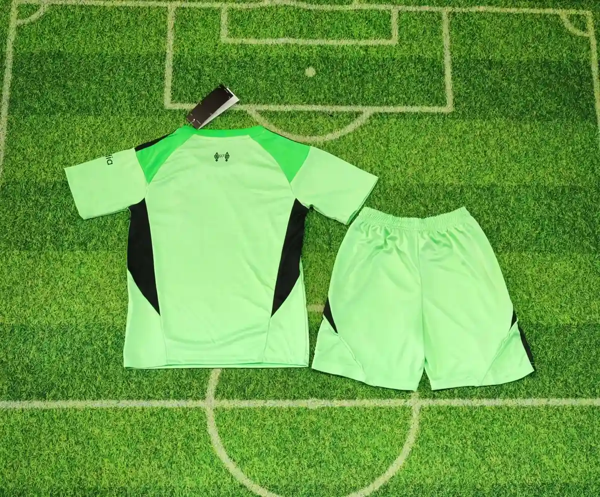 2025 2026 kids size liverpool green goalkeeper soccer jersey 2