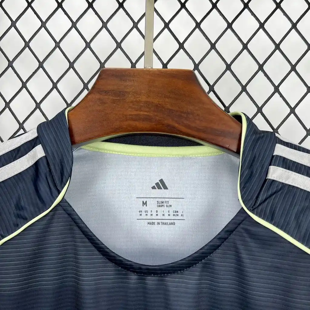 2025 2026 long sleeve real madridaway football shirt 4