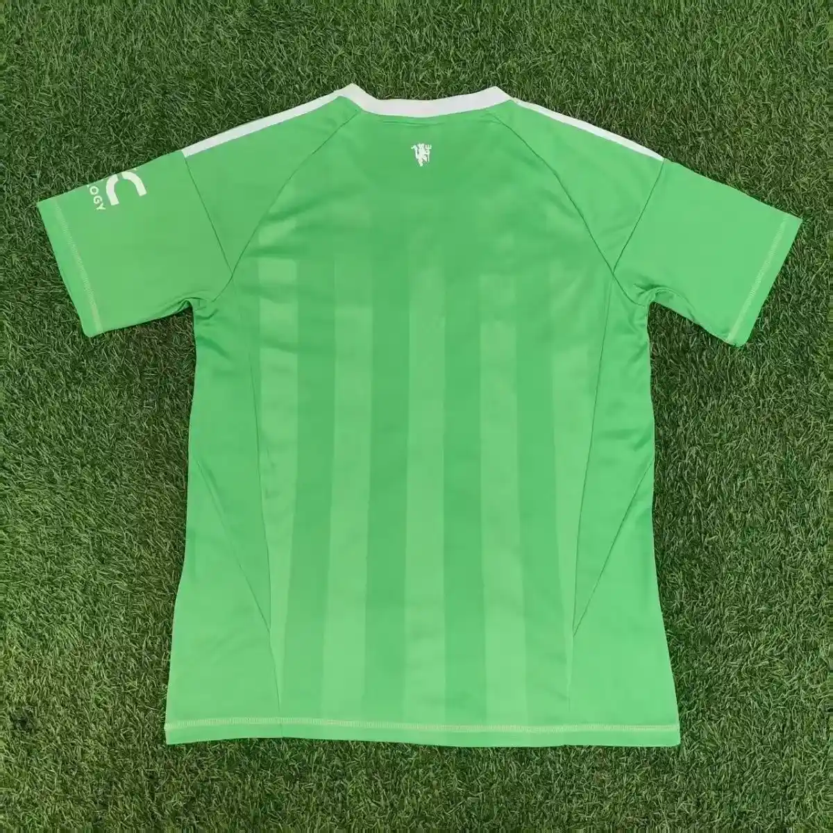 2025 2026 manchester united goalkeeper football shirt 2