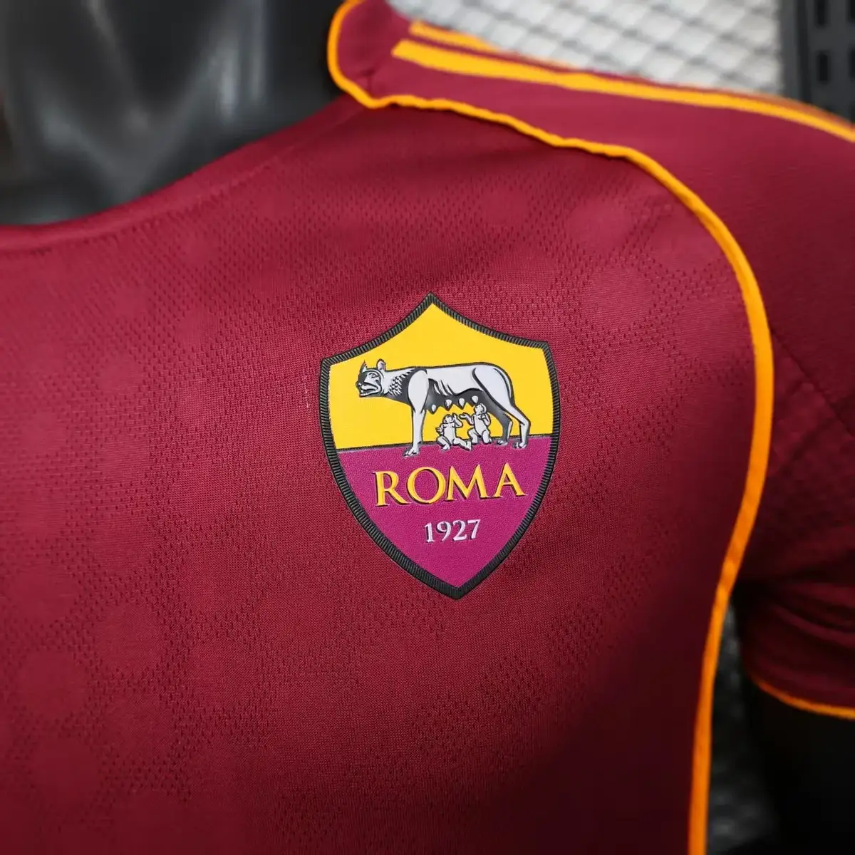 2025 2026 player a s roma home soccer jersey 4