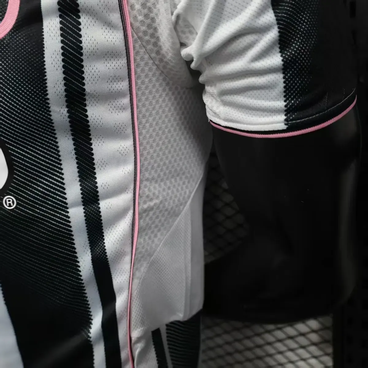 2025 2026 player juventus home football shirt 8