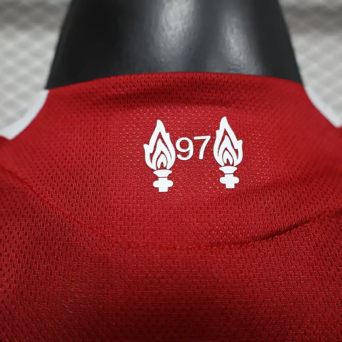 2025 2026 player liverpool home soccer jersey 6