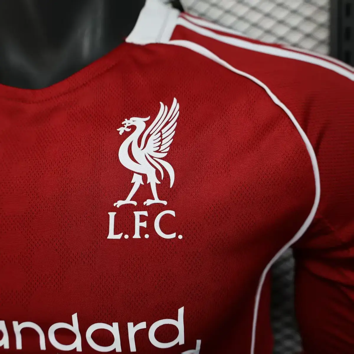 2025 2026 player long sleeve liverpool home soccer jersey 4