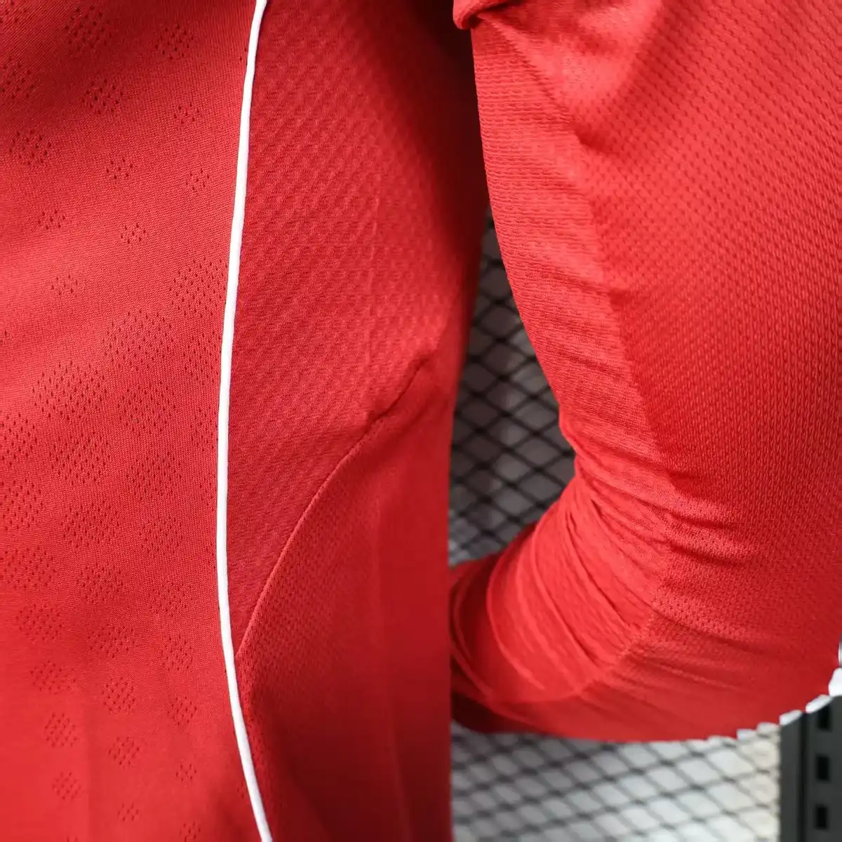 2025 2026 player long sleeve liverpool home soccer jersey 8