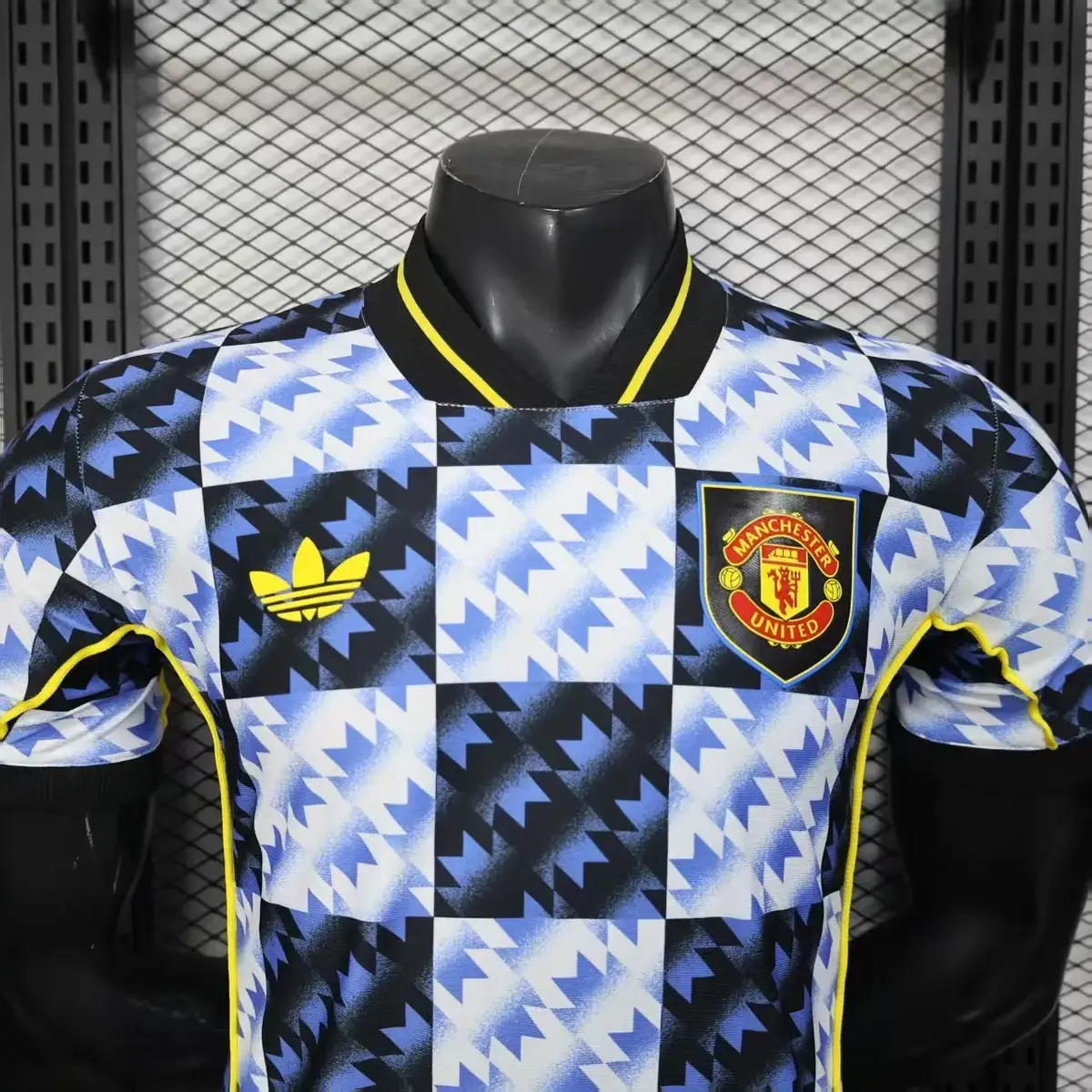2025 2026 player manchester united special edition football shirt 3