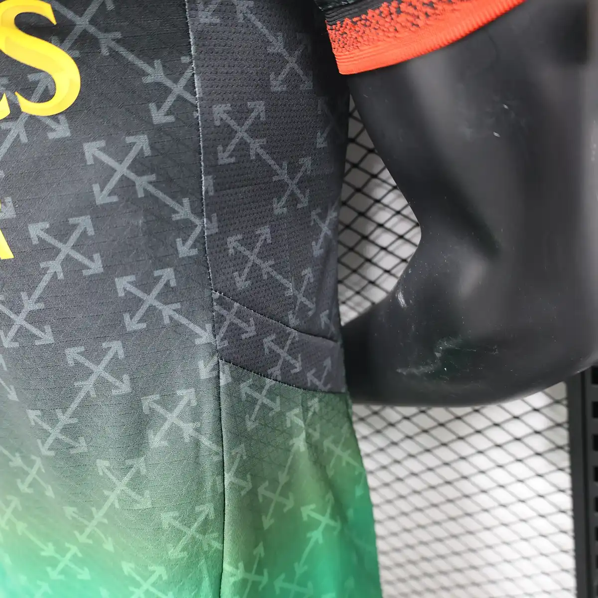 2025 2026 player version ac milan goalkeeper football shirt 8