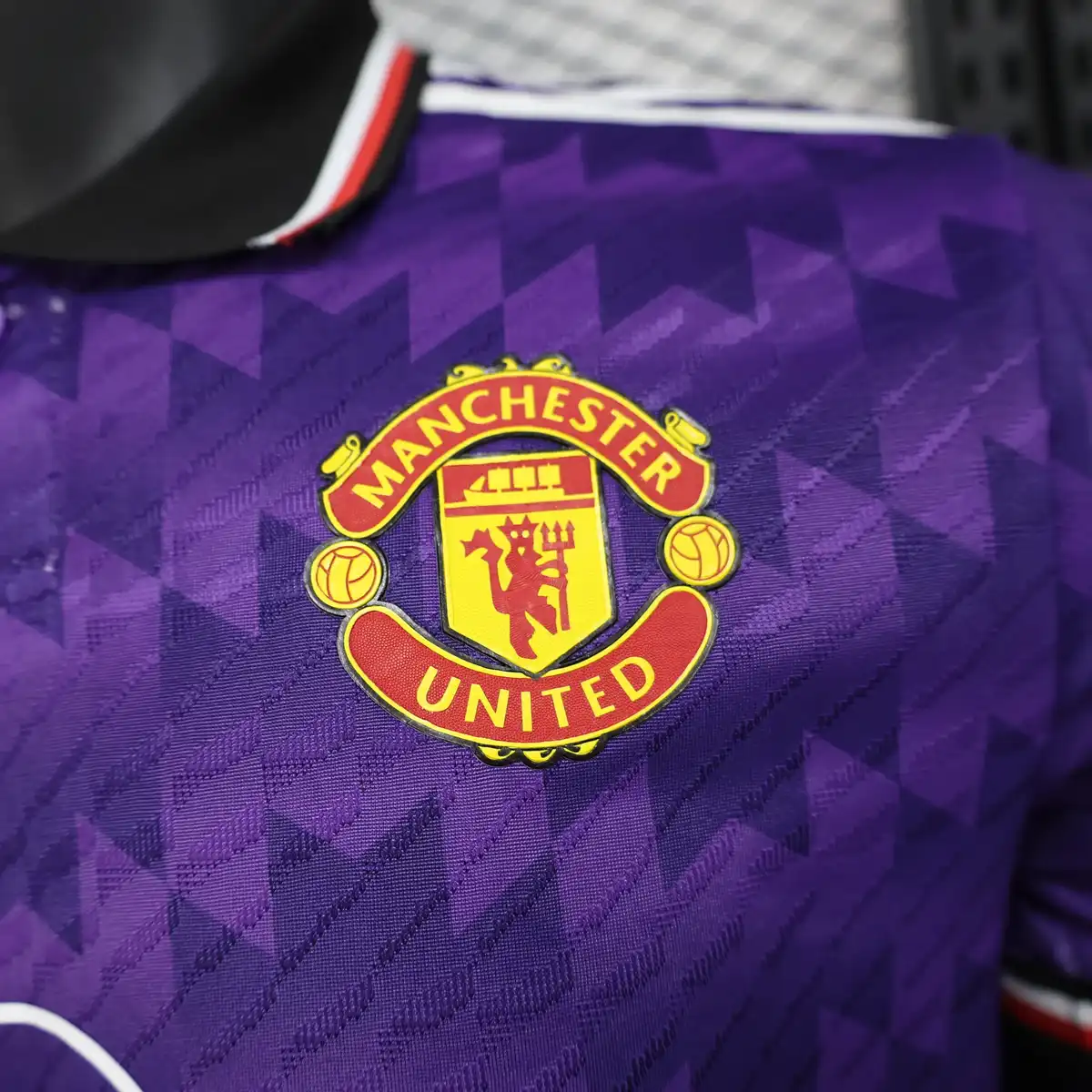 2025 2026 player version m u purple football shirt 4