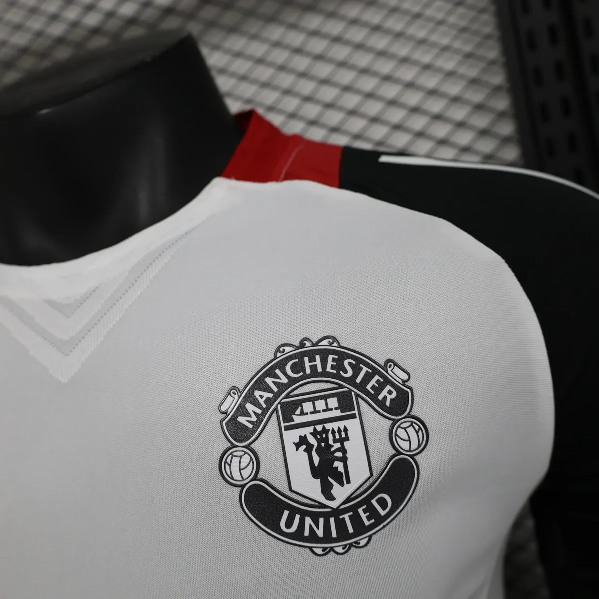 2025 2026 player version manchester united pre match football shirt 4