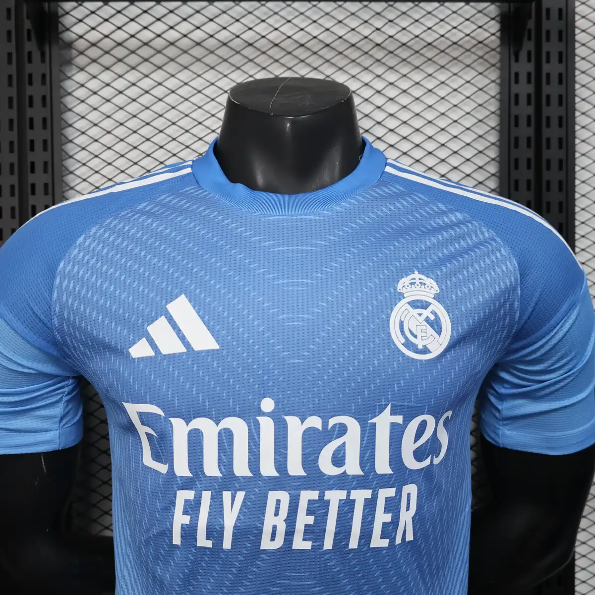2025 2026 players real madrid goalkeeper football shirt 3