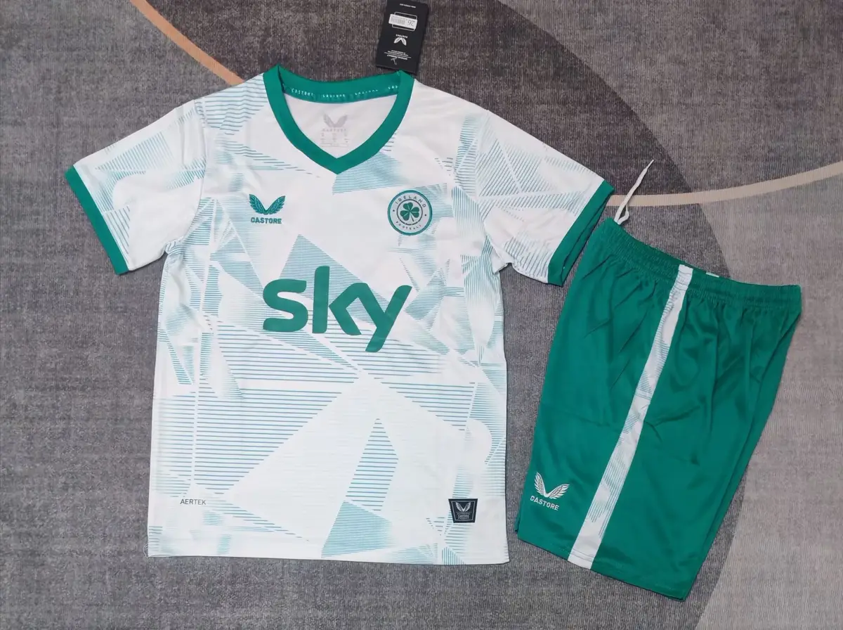 2025 kids size ireland away soccer jersey 1