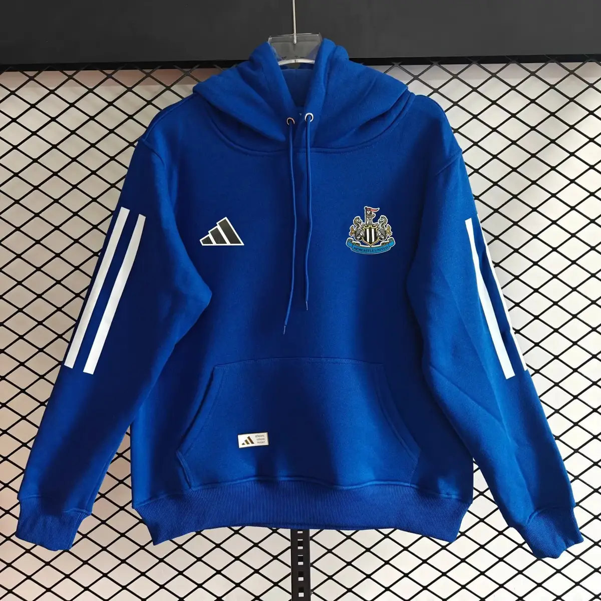 2025 newcastle united fleece lined hoodie home 4