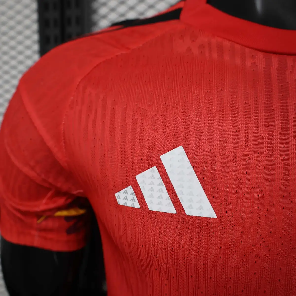 2026 player japan goalkeeper football shirt 4