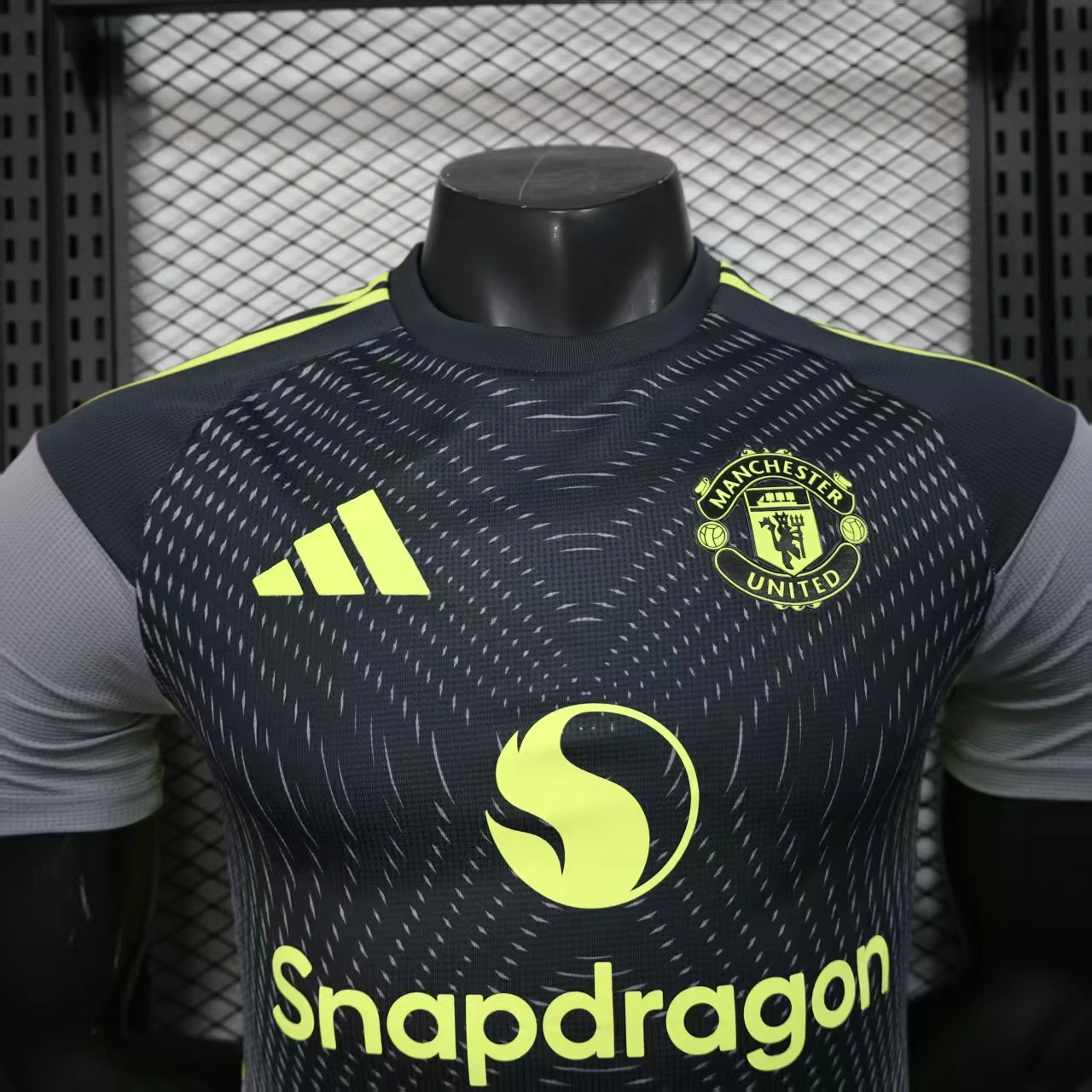2025/2026 Player Manchester United Special EditionFootball Shirt 1:1 Thai Quality - Image 3