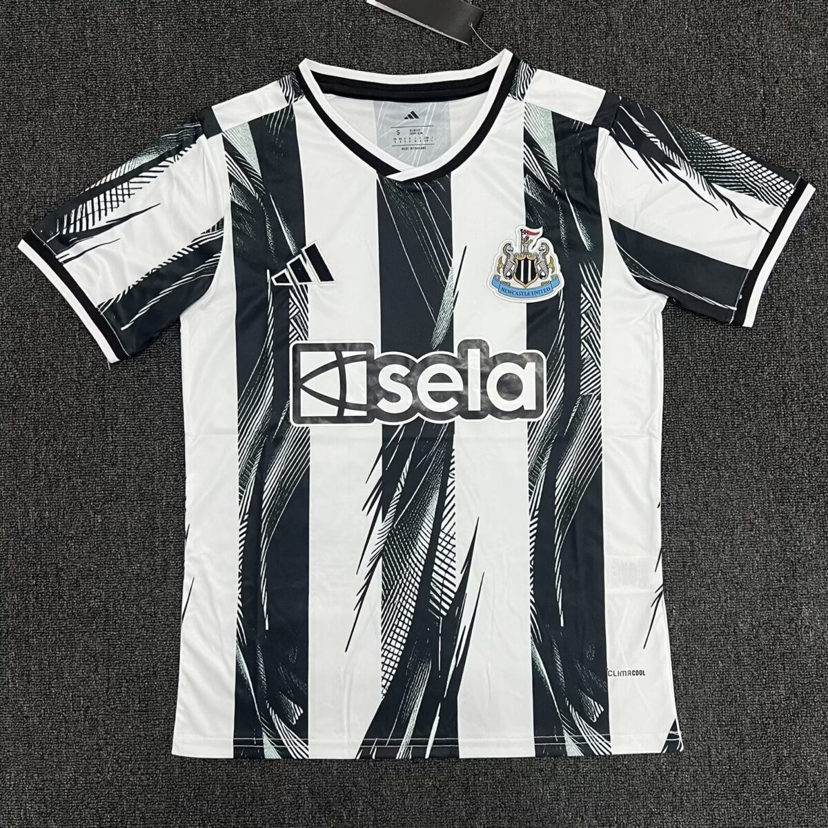 2026/2027 Newcastle United Commemorative Edition Soccer Jersey 1:1 Thai Quality