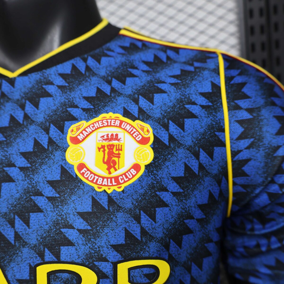 1990/1992 Retro Player Manchester United Second Away Football Shirt 1:1 Thai Quality - Image 4