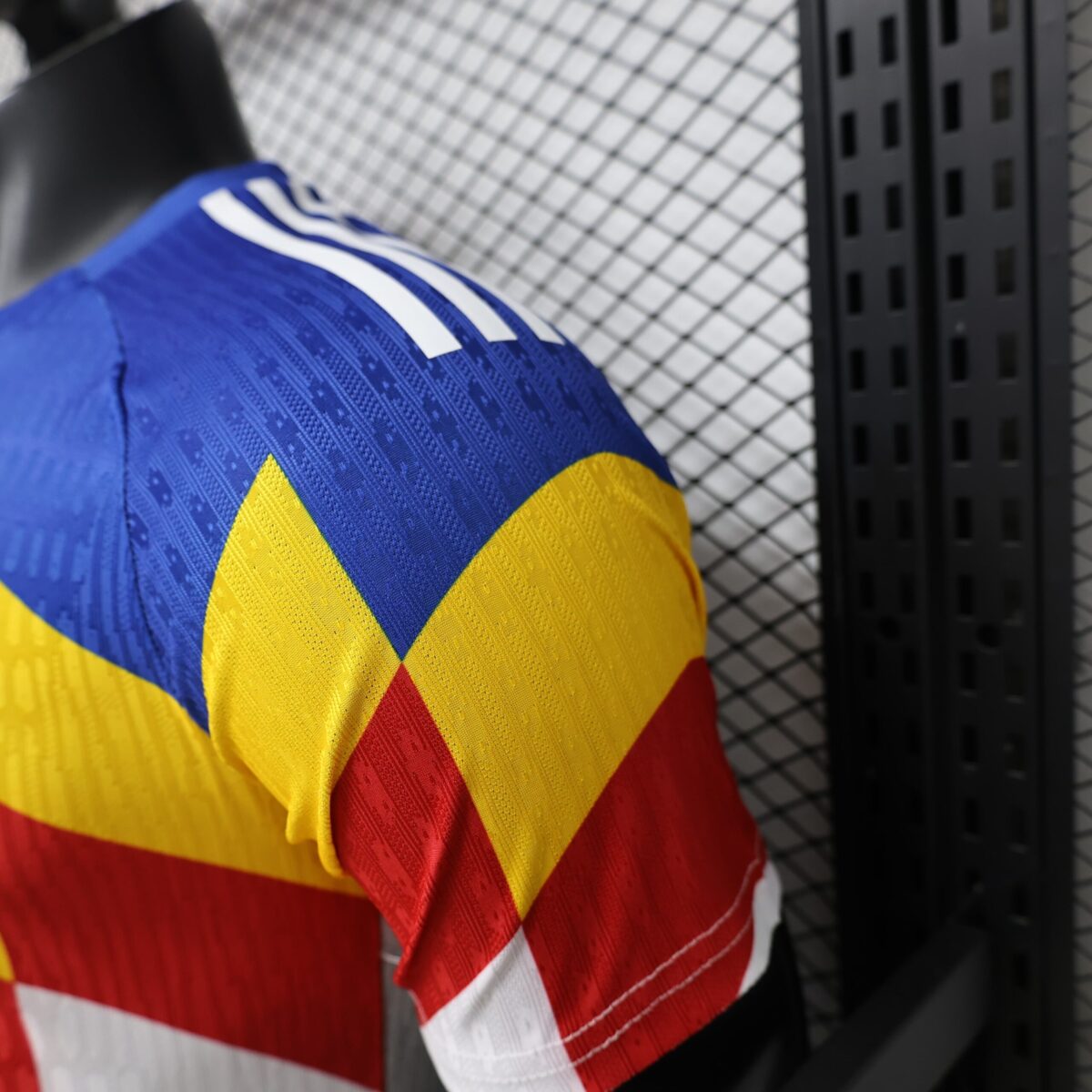2026 Player Romania Special Edition Football Shirt 1:1 Thai Quality - Image 4
