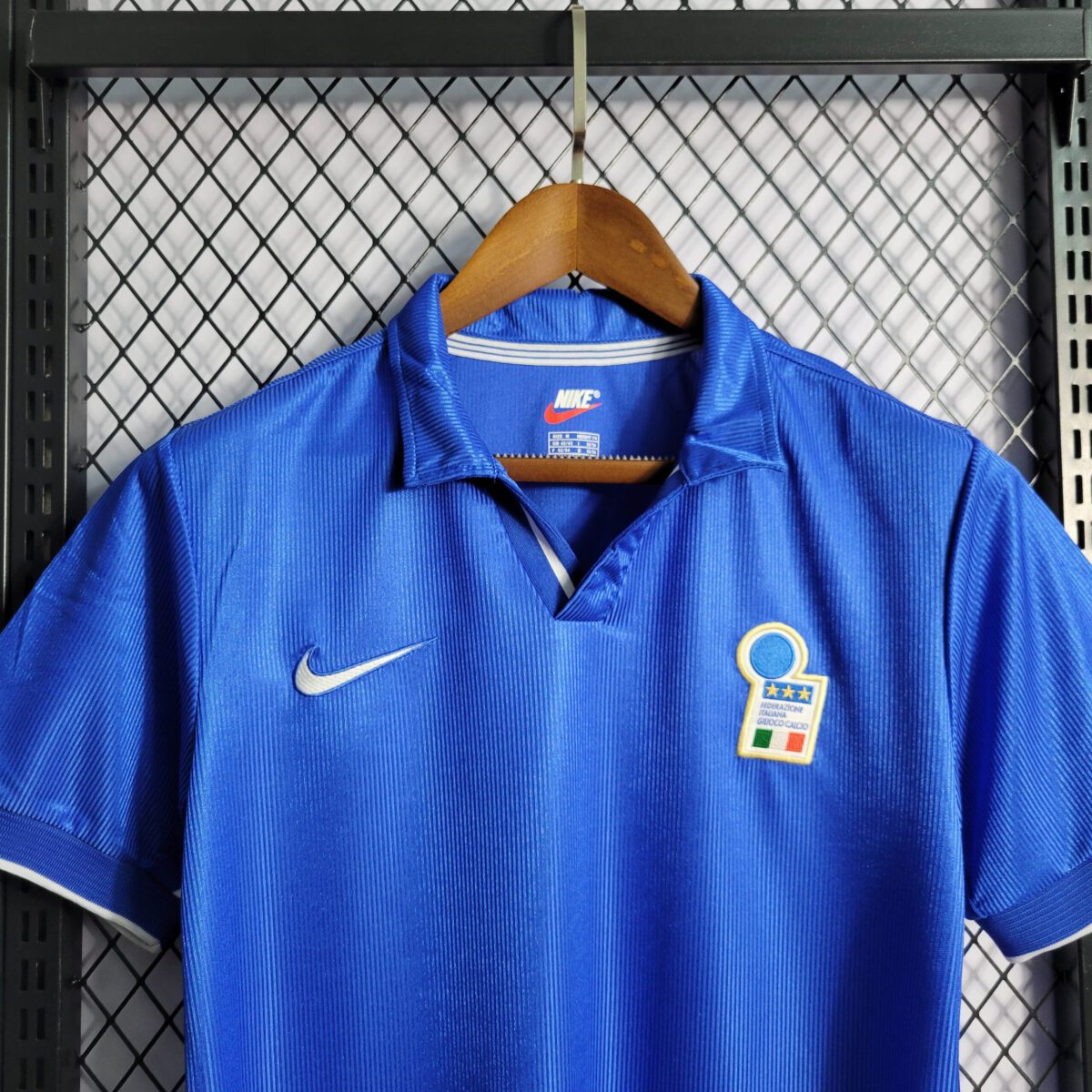 1998 Retro Italy Home Football Shirt 1:1 Thai Quality - Image 4