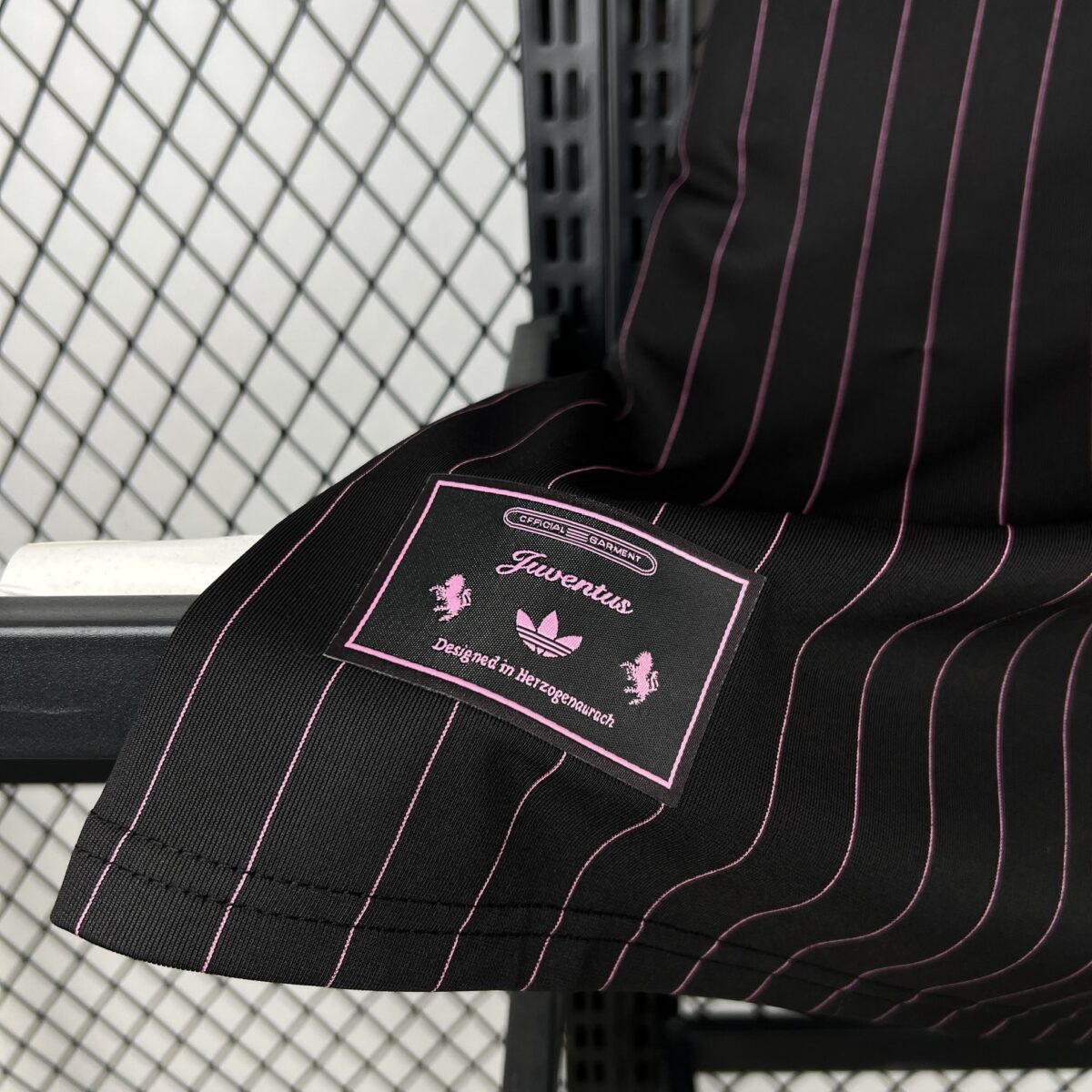 2026/2027 Juventus Originals Terrace Icons Football shirt 1:1Thai Quality - Image 5
