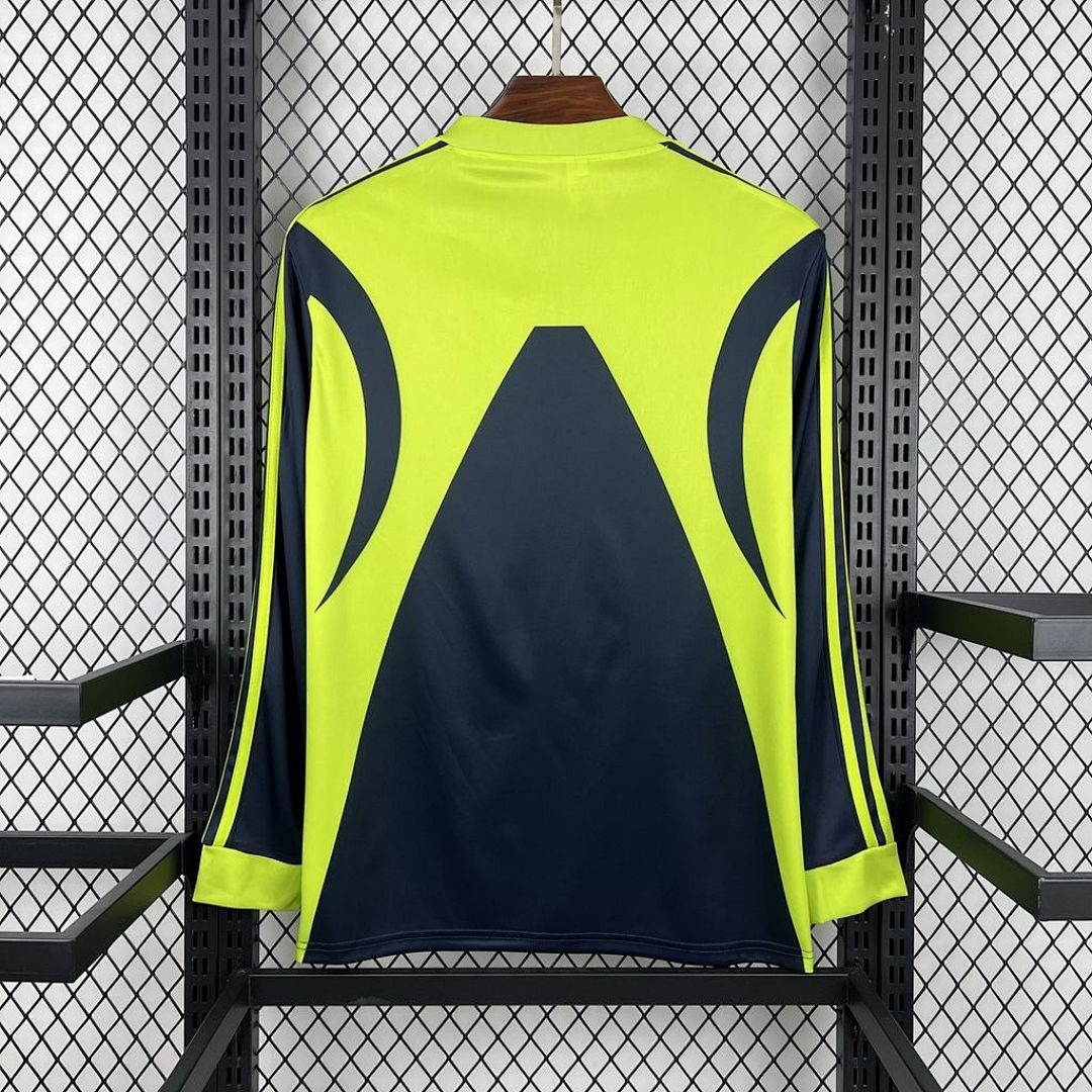1999/2000 Retro Real Madrid Goalkeeper Football Shirt - Image 2