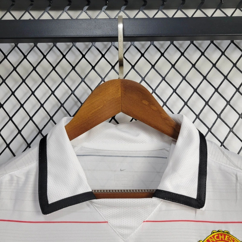 2004/2006 Retro Manchester United Away Football Shirt - Image 3