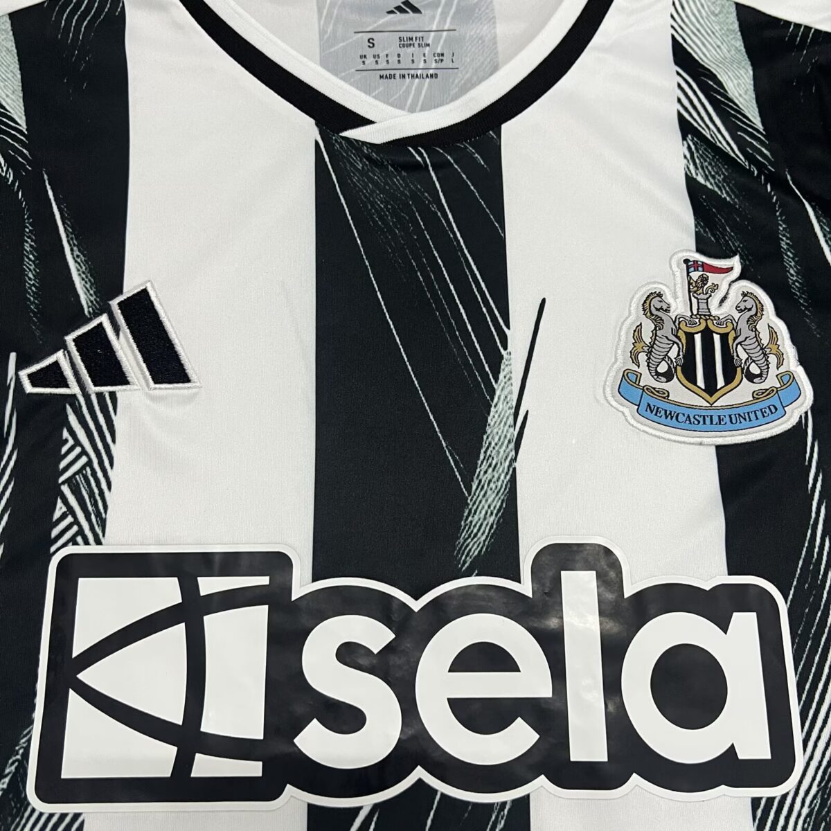 2026/2027 Newcastle United Commemorative Edition Soccer Jersey 1:1 Thai Quality - Image 2