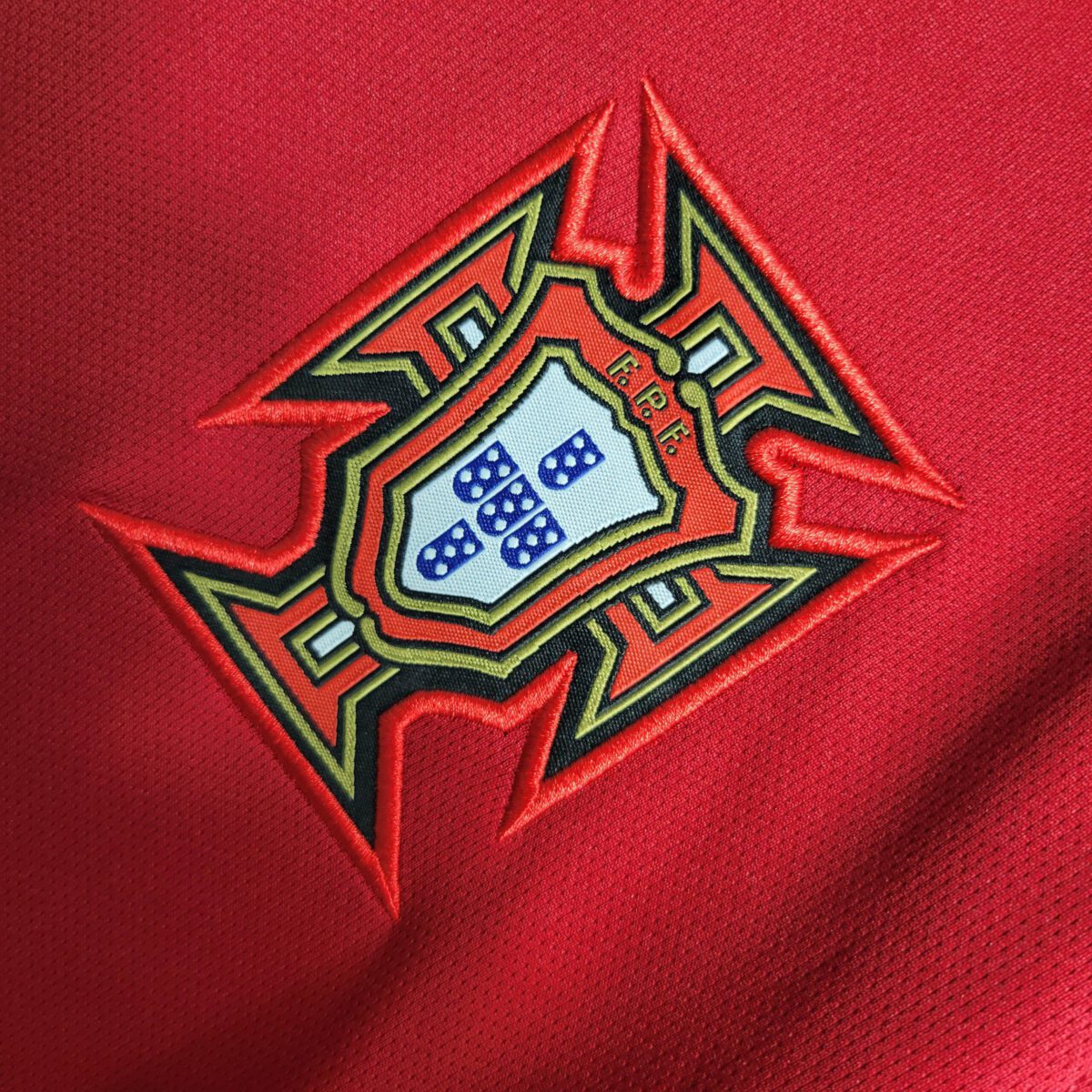 2016 Retro Long Sleeve Portugal Away Football Shirt 1:1 Thai Quality - Image 5