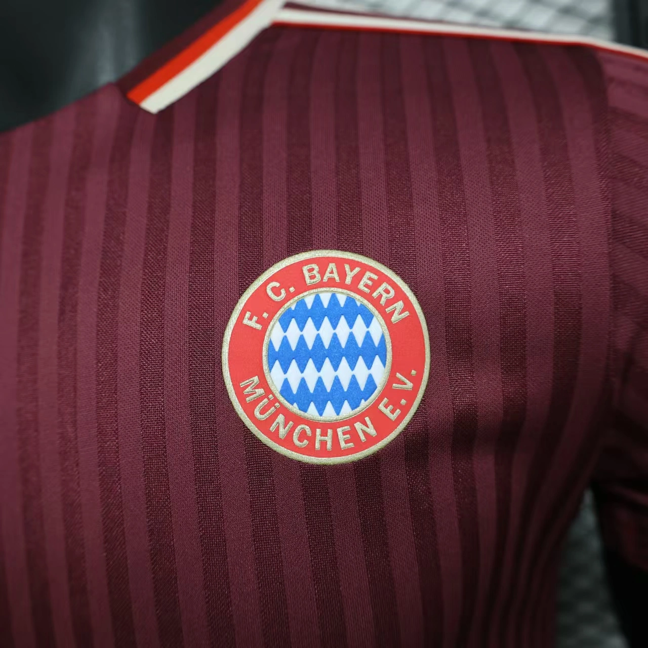 2025/2026 Player Bayern Munich Special Edition Football Shirt 1:1 Thai Quality - Image 4