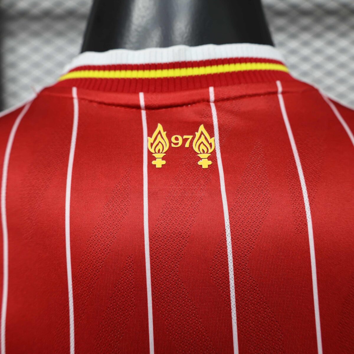 2026/2027 Player Liverpool Casual style Football Shirt - Image 5