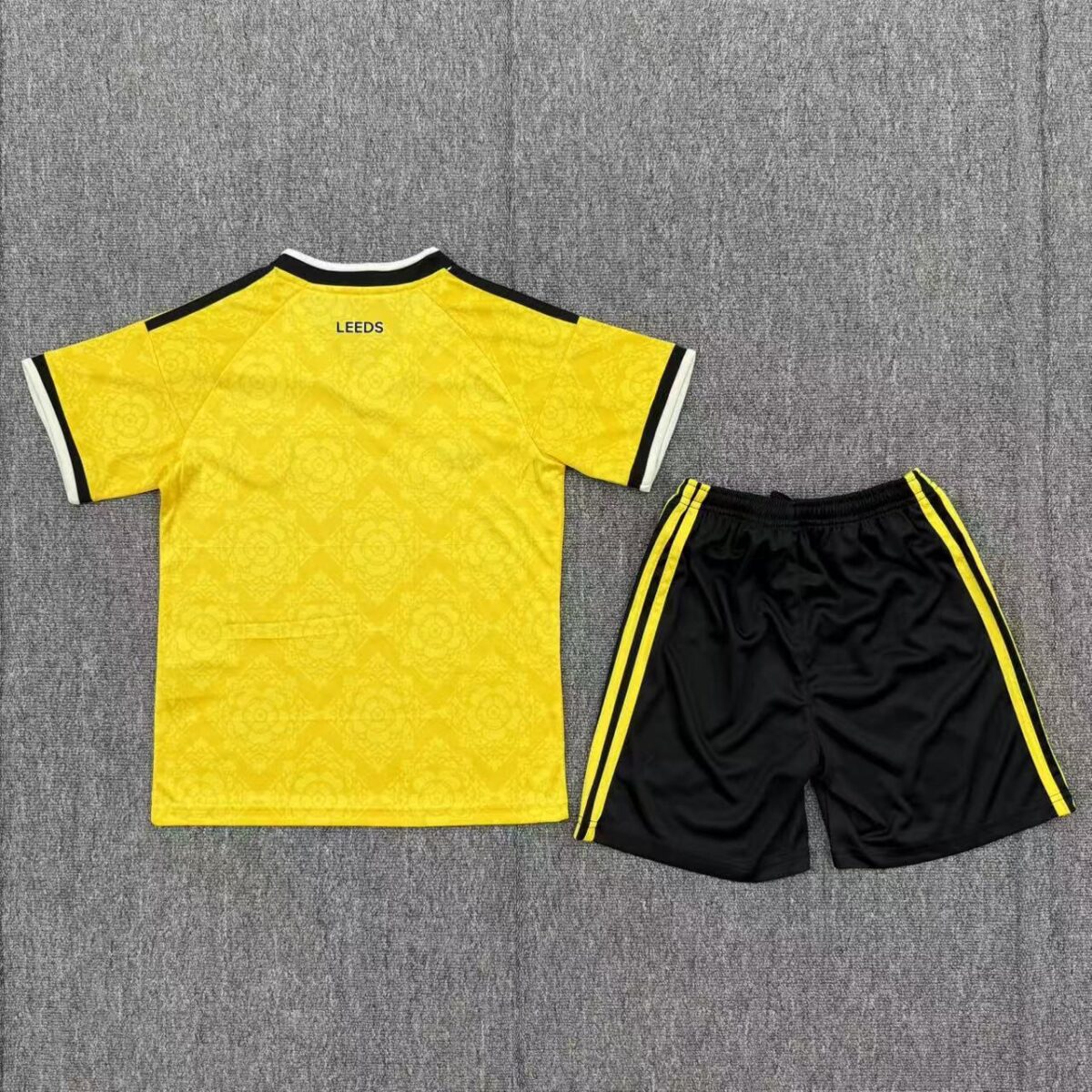 Leeds United 2026/2027 Kids Size Away Football Shirt 1:1 Thai Quality - Image 2