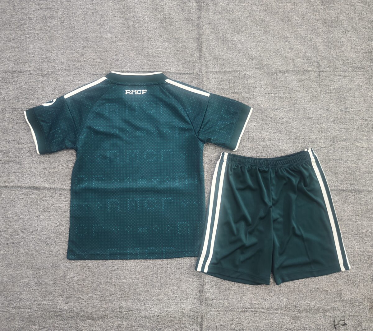Real Madrid 2026/2027 Kids Size Away Football Shirt 1:1 Thai Quality - Image 2