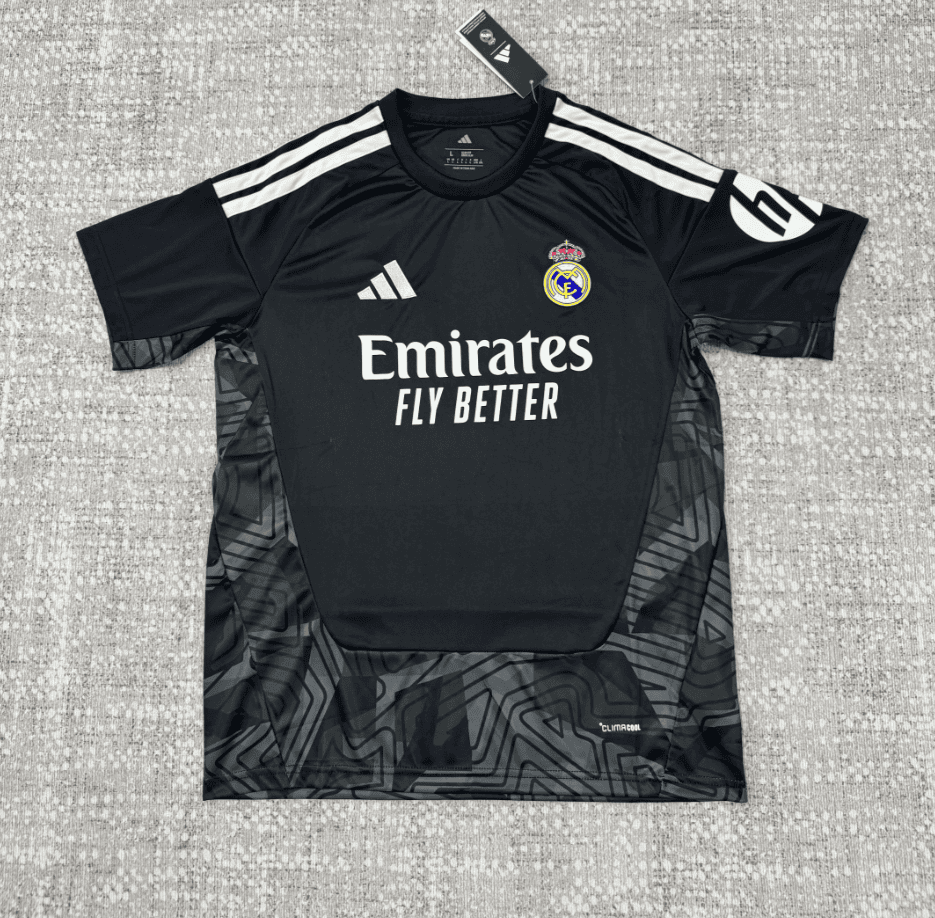 Real Madrid 2026/2027 Fan Goalkeeper Football Shirt 1:1 Thai Quality