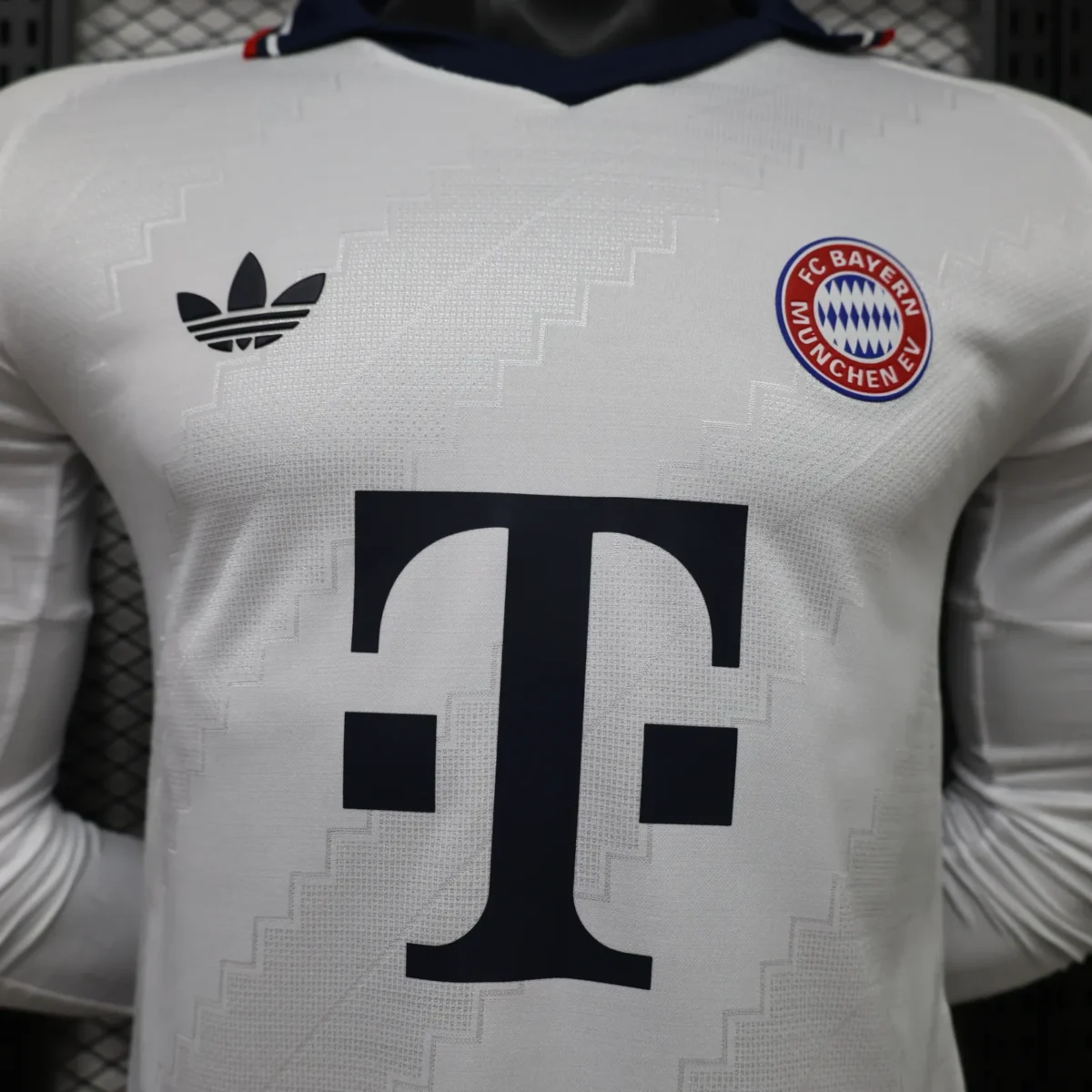 Bayern Munchen 2026/2027 Player Long Sleeve Away Football Shirt 1:1 Thai Quality - Image 3